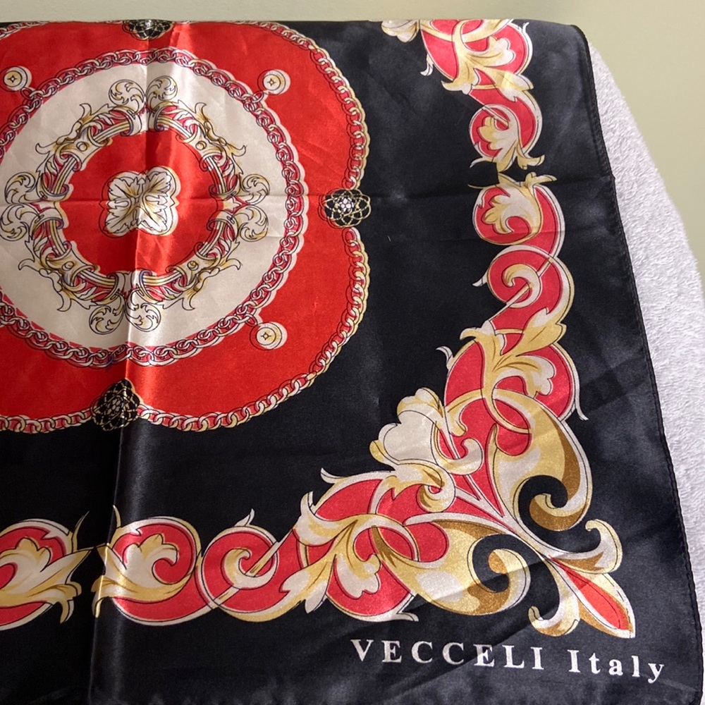 Vecceli Scarf